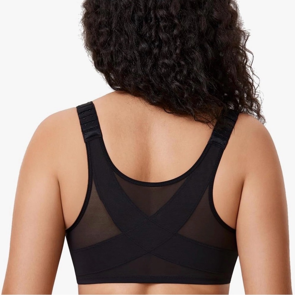 NWT Front-Closure Support Bra - Picture 2 of 11